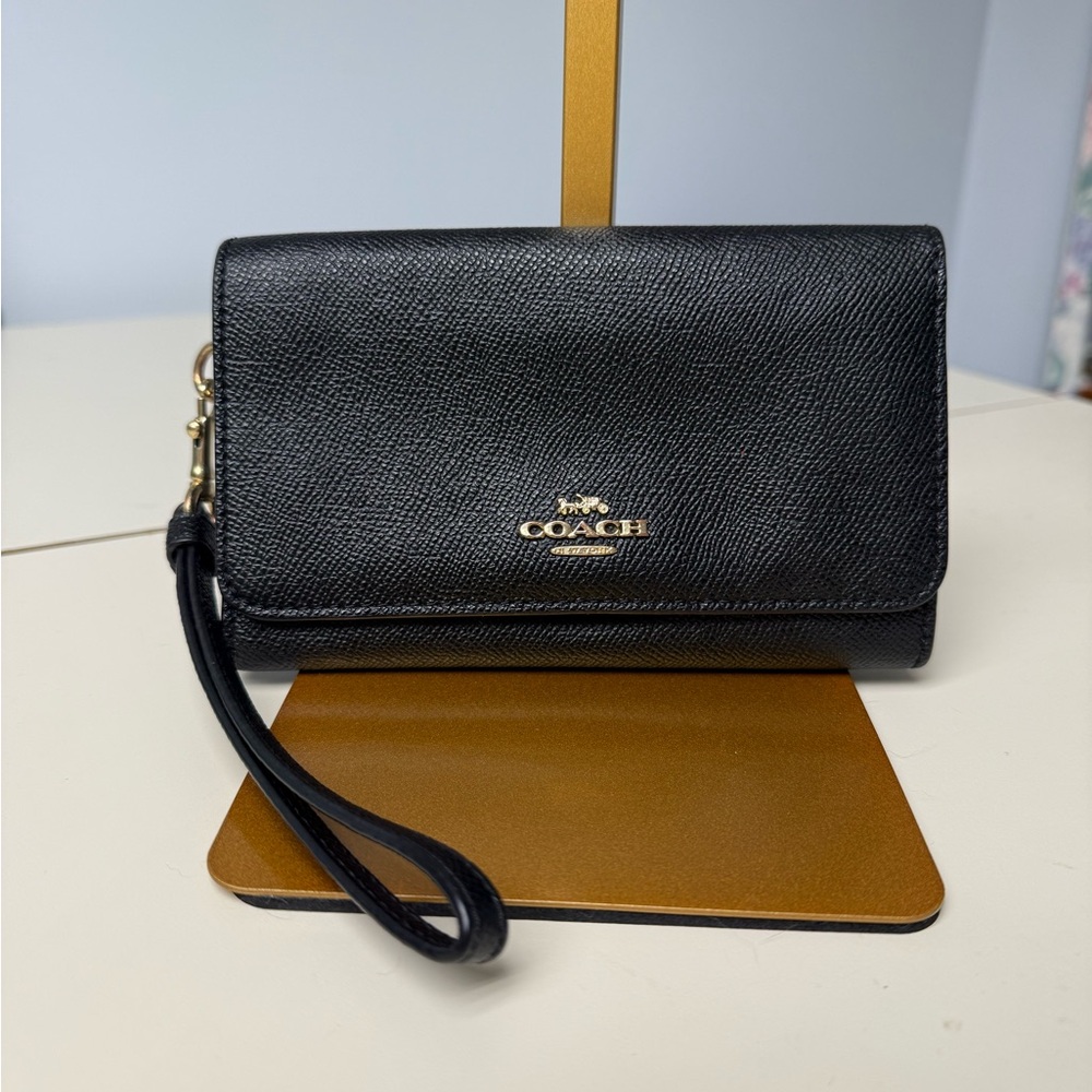 Coach Black Pebbled Leather Wristlet Wallet/Clutch